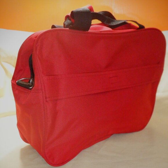 Brand New ~ DESTINATION  TRAVEL BAG with Shoulder Strap ~ Never Used - Picture 2 of 2